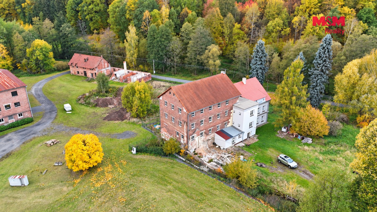 Rodinný dům · 993 m² · Bulovka - 3
