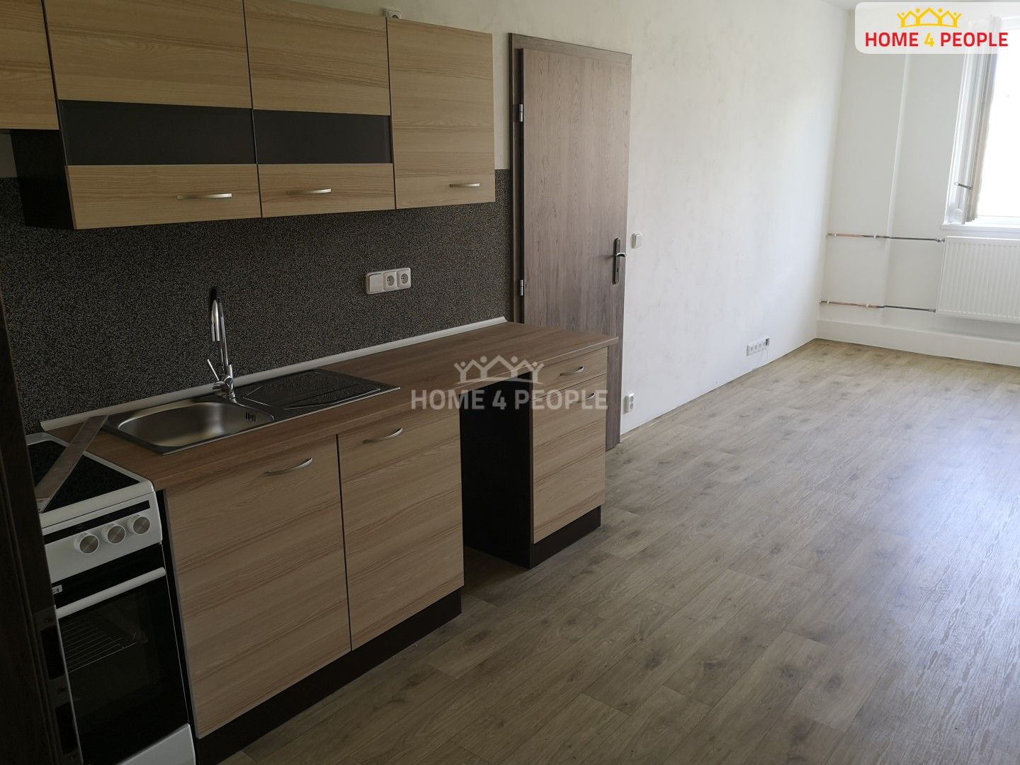 2+kk, Školní, Chodov, 46 m² - 1