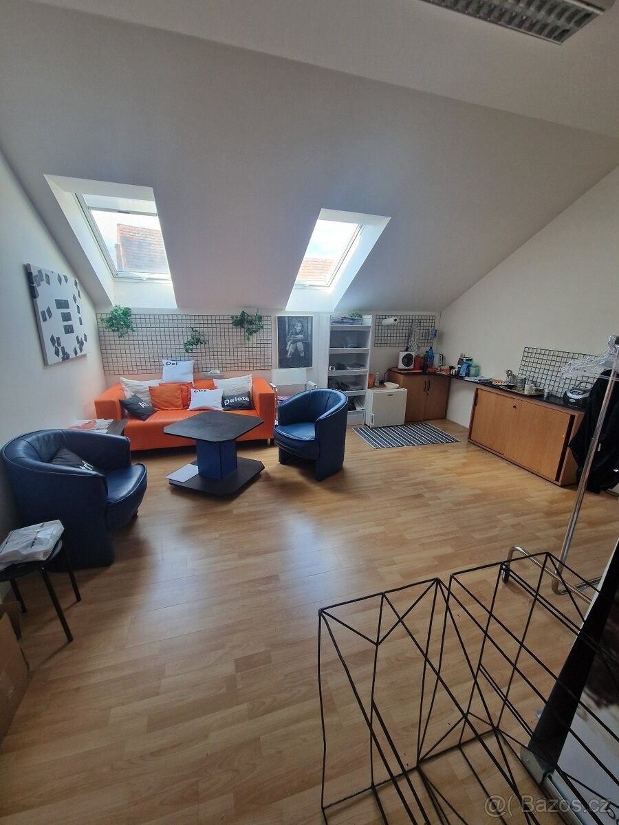 Kanceláře, Jesenice, 252 42