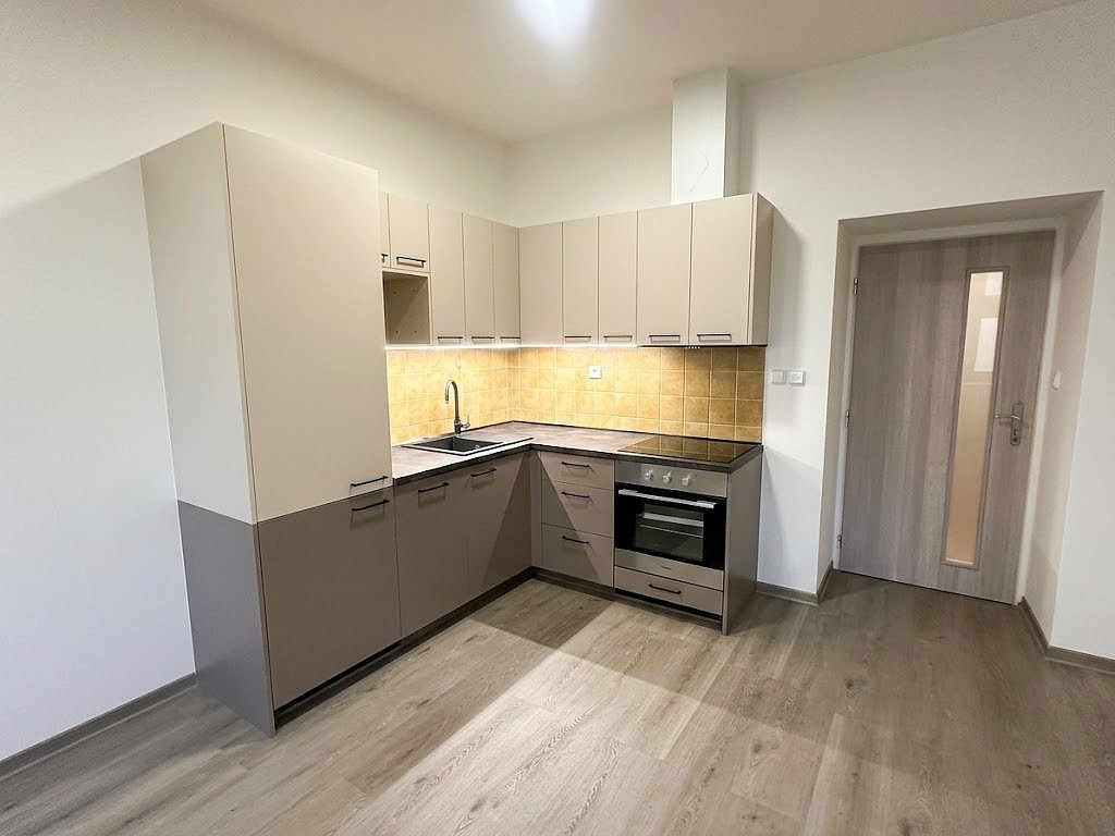 Pronájem byt 2+kk - Hýblova, Česká Třebová, okres Ústí nad Orlicí, 43,6 m² - 2