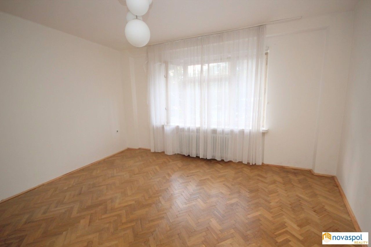 Pronájem byt 2+kk - Žitomírská, Praha, 71 m²