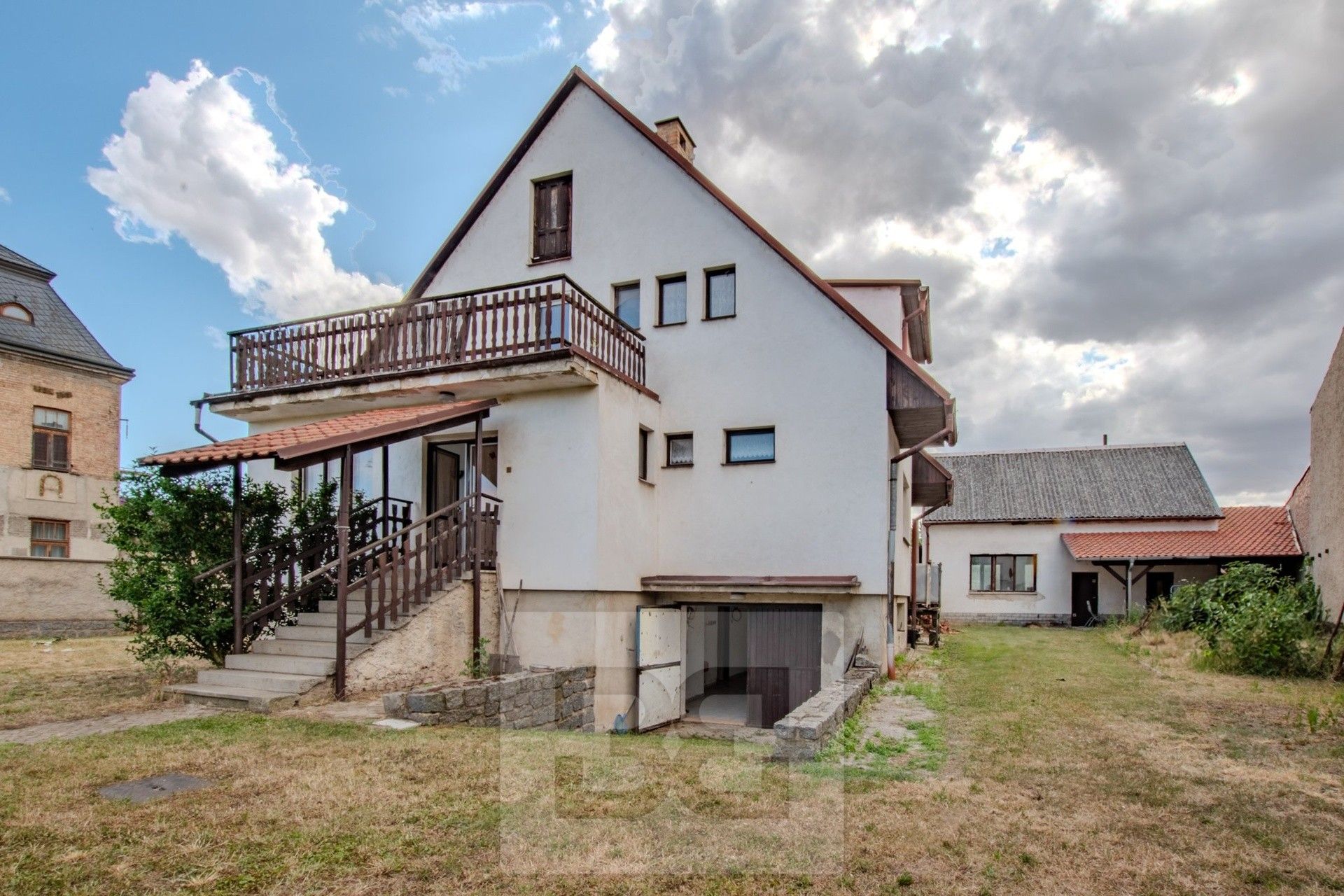Prodej rodinný dům - Hlavní, Hrobce, 238 m²