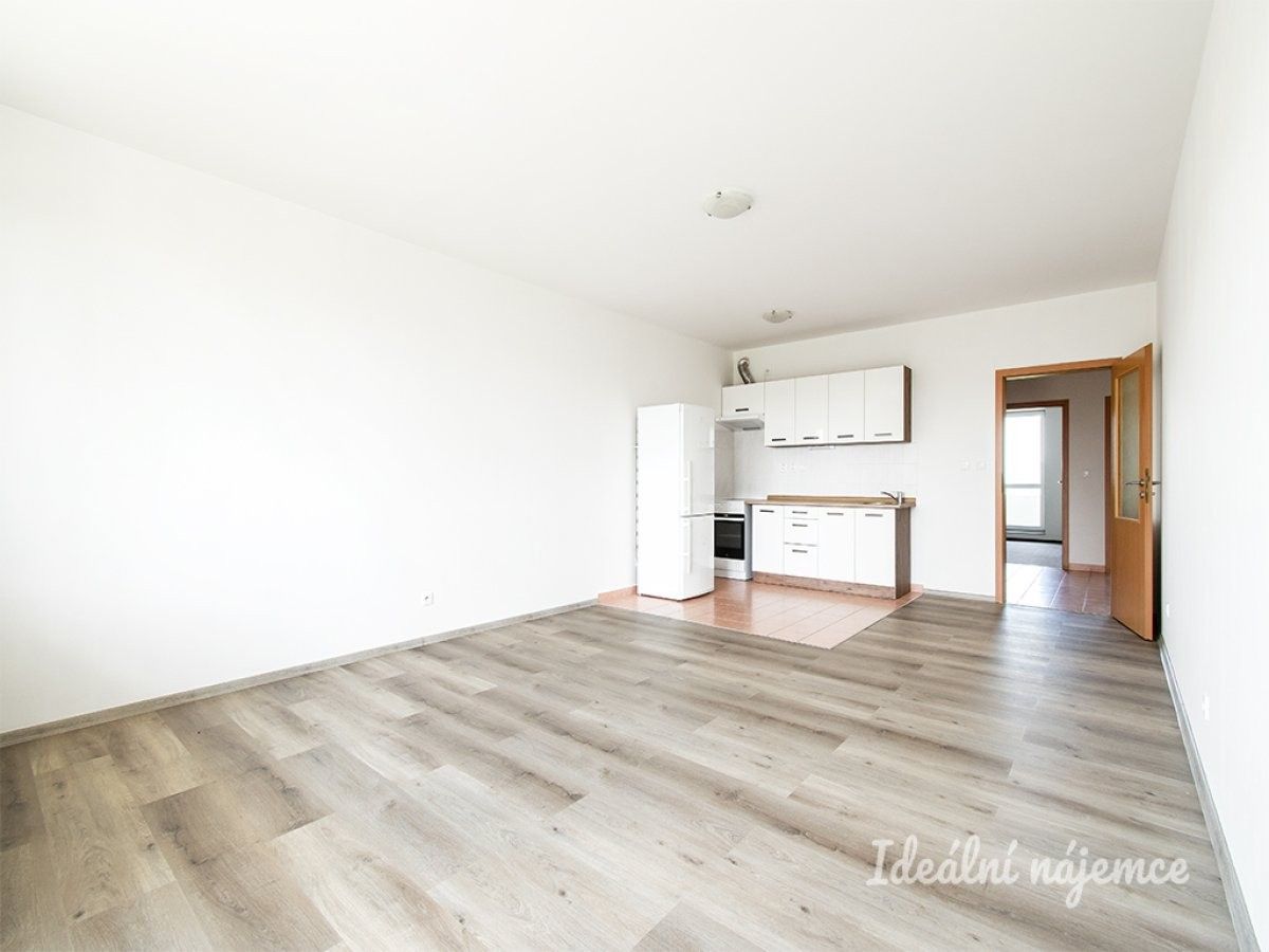 3+kk, Hornoměcholupská, Praha, 73 m²