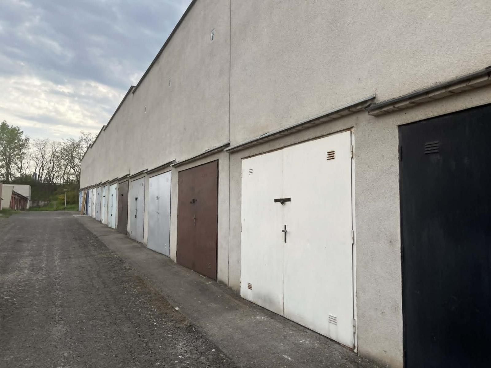 Garáže, Kolín IV, 19 m²