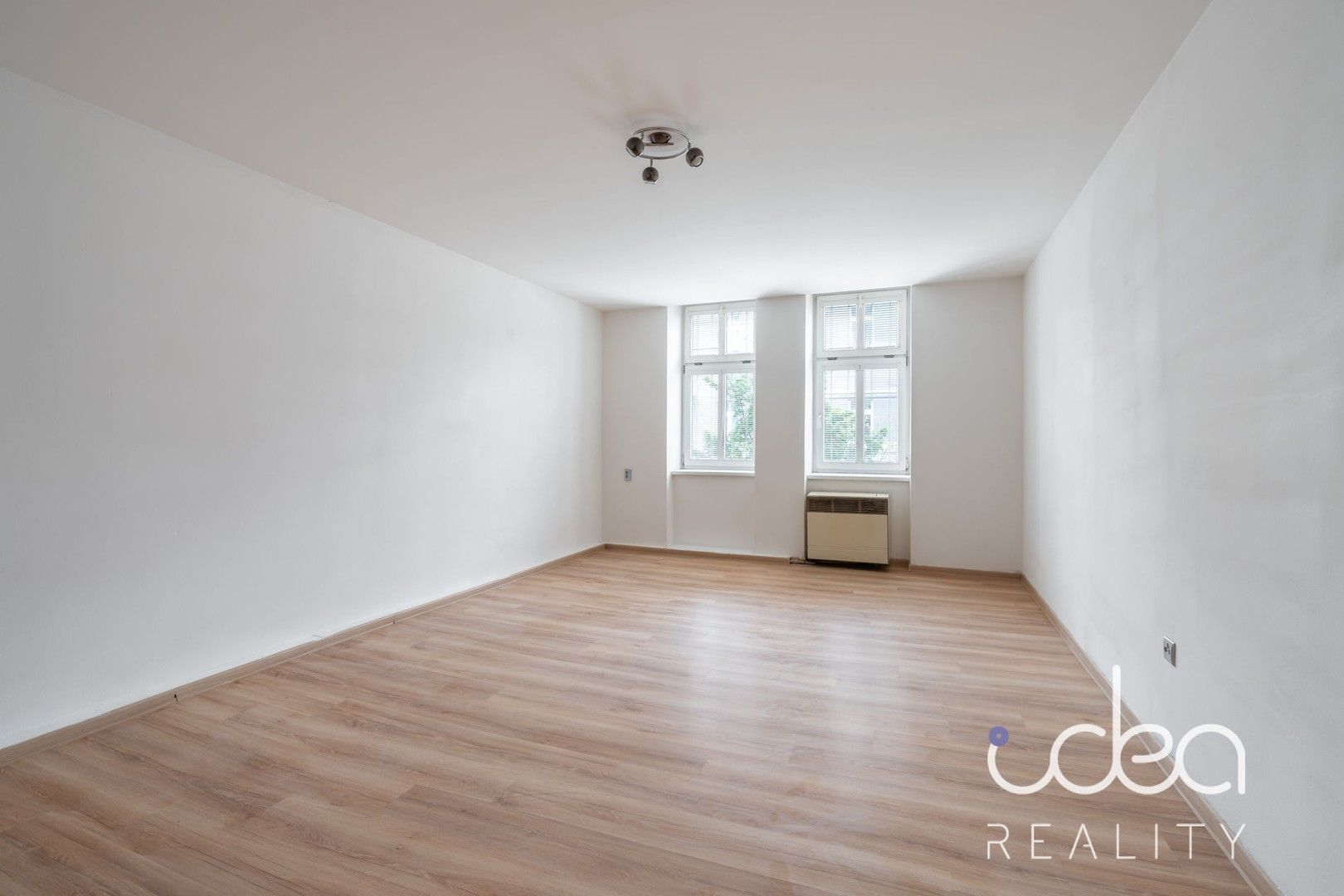 1+1, Na Roudné, Plzeň, 53 m²