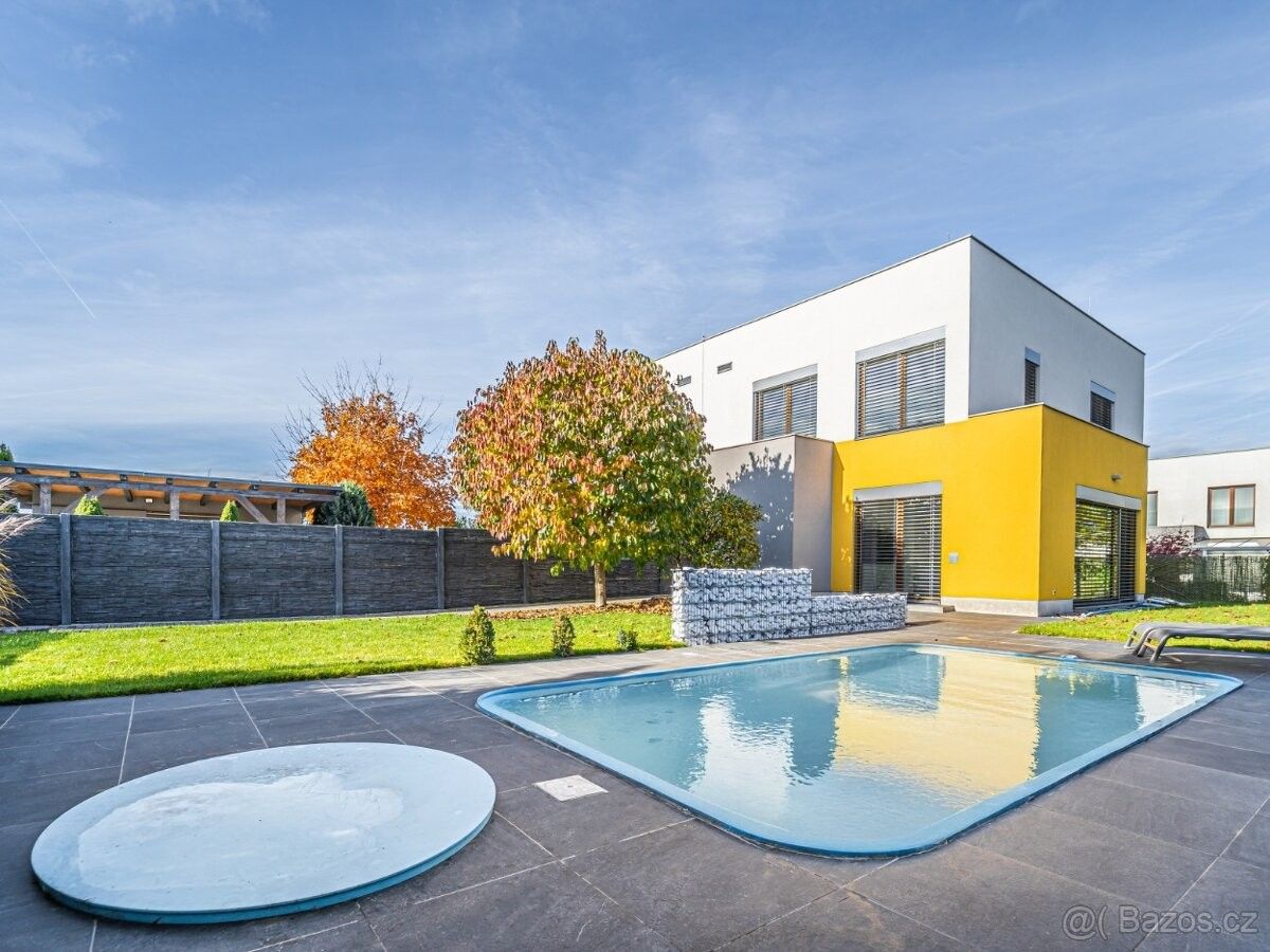 Prodej rodinný dům - Líbeznice, 250 65