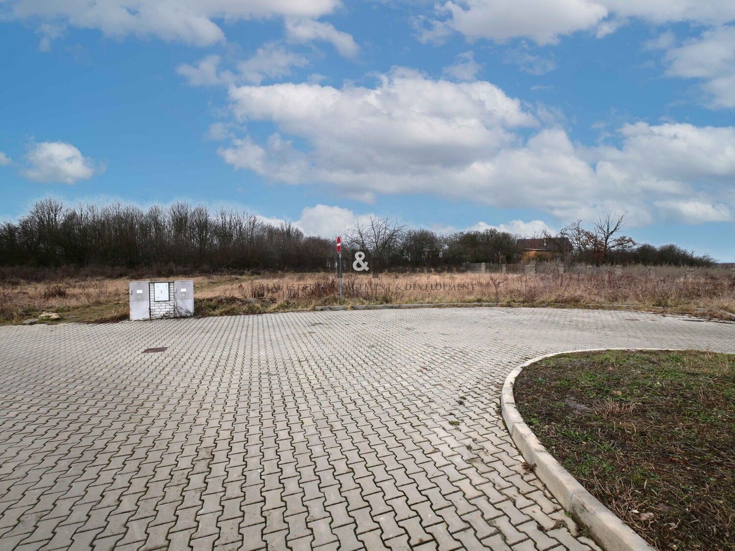 Pozemek pro bydlení · 1 636 m² · K Menhiru  , Horoměřice - 3