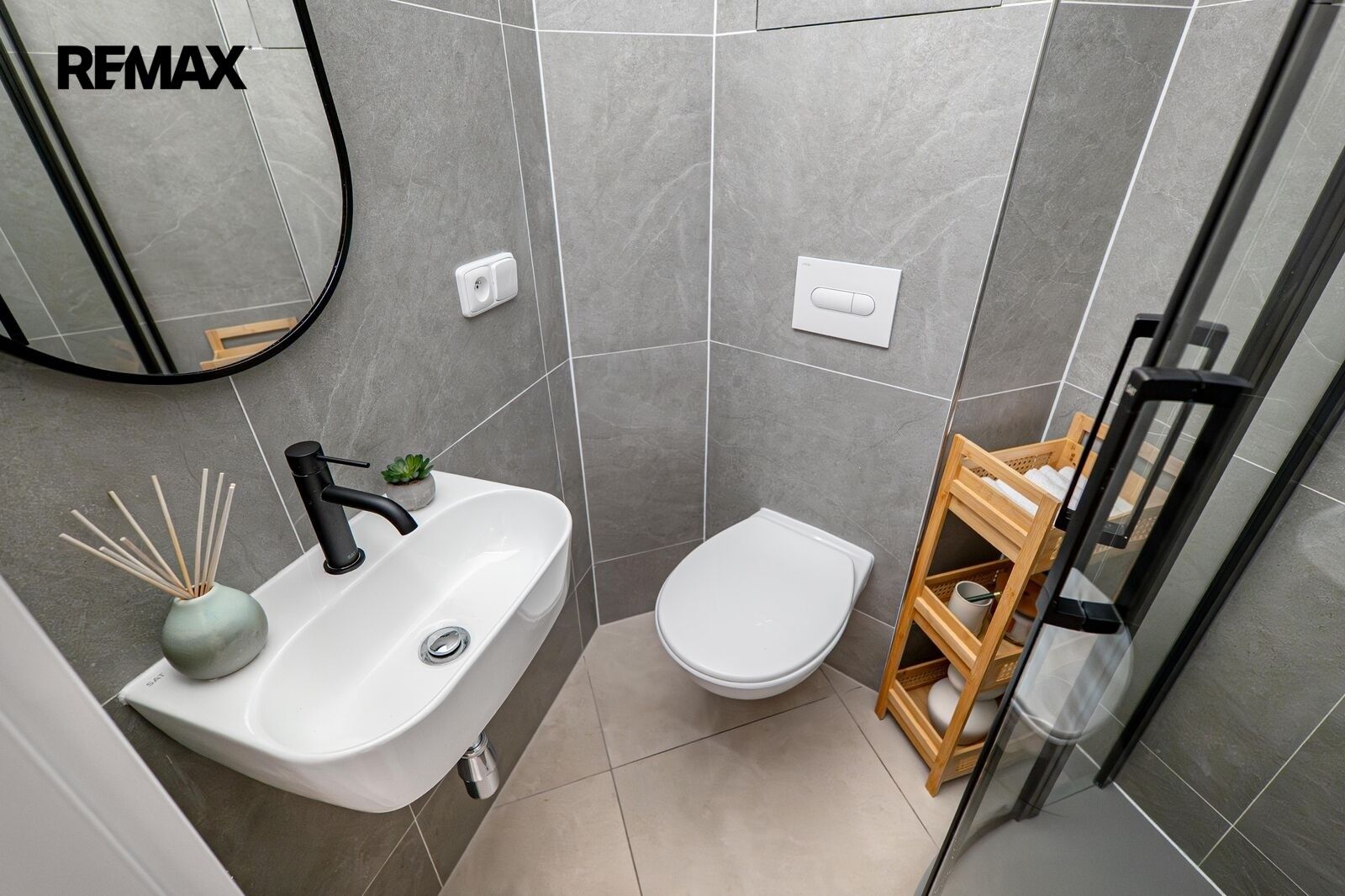 1+kk, Velehradská 1320, Praha Vinohrady, 11 m² - 2