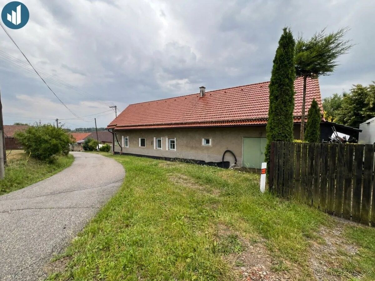 Rodinné domy, Divišov, 257 26 - 2