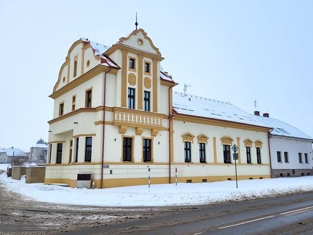 3+kk, Zámecká, Stěžery, 64 m²