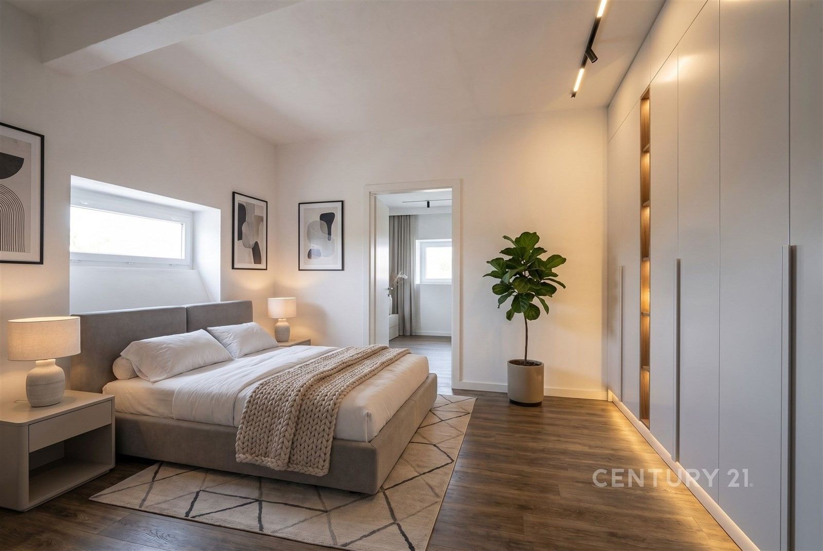 Prodej byt 4+kk - Poděbradova 926, Úvaly, 98 m² - 5