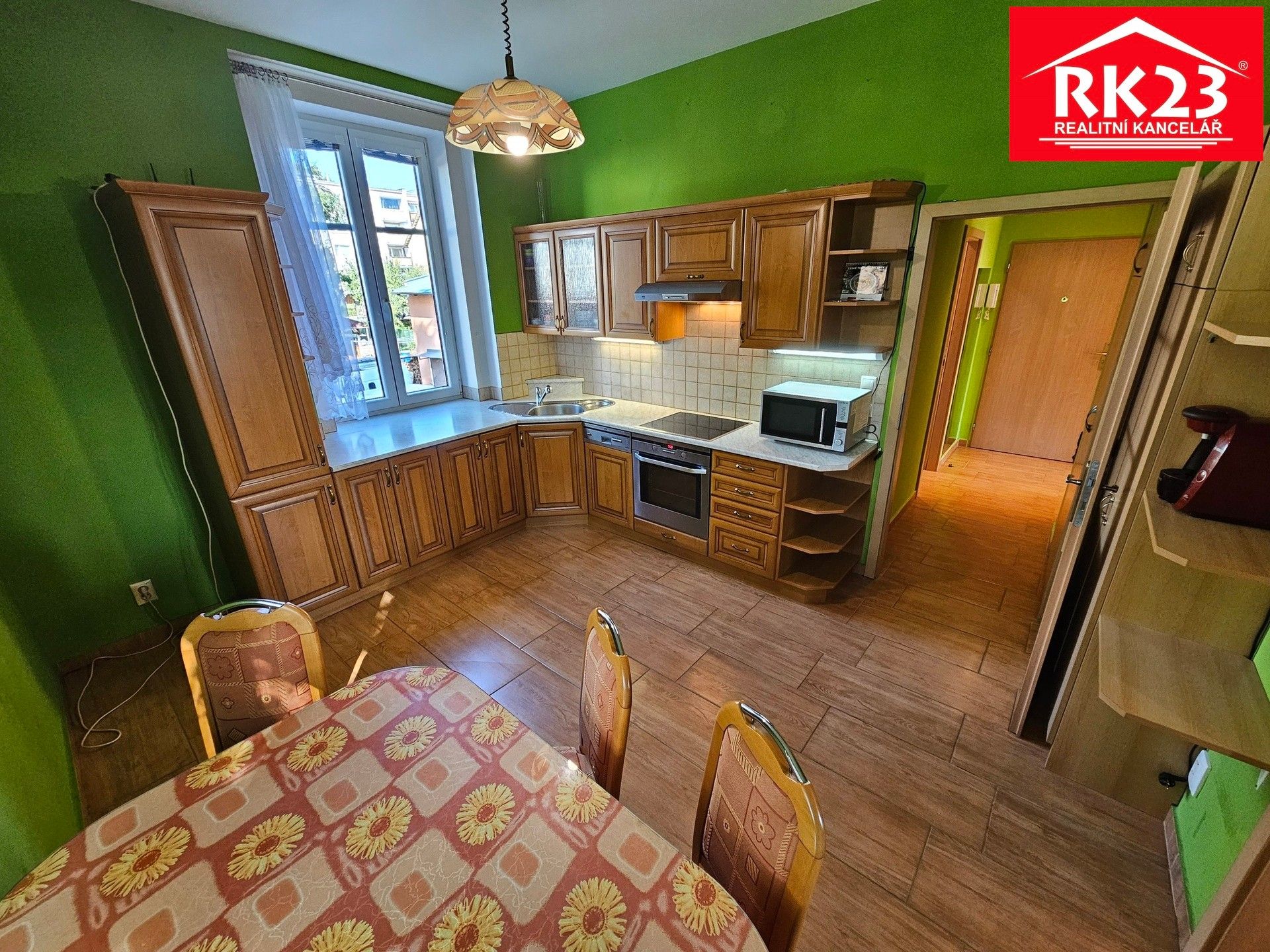 2+1, Nádražní náměstí, Mariánské Lázně, 73 m²