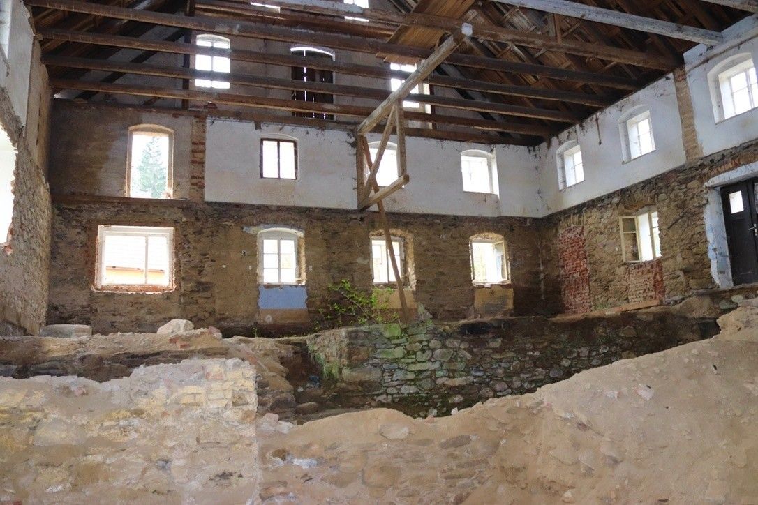 Prodej rodinný dům - Smilov, Stráž nad Ohří, 500 m²