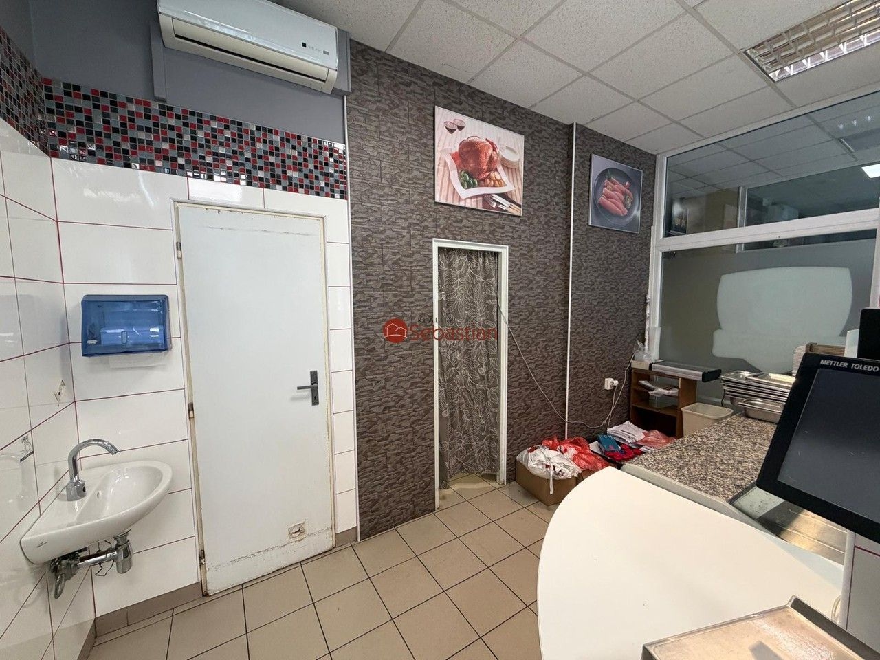 Pronájem obchodní prostory - náměstí Míru, Litvínov, 33 m² - 5