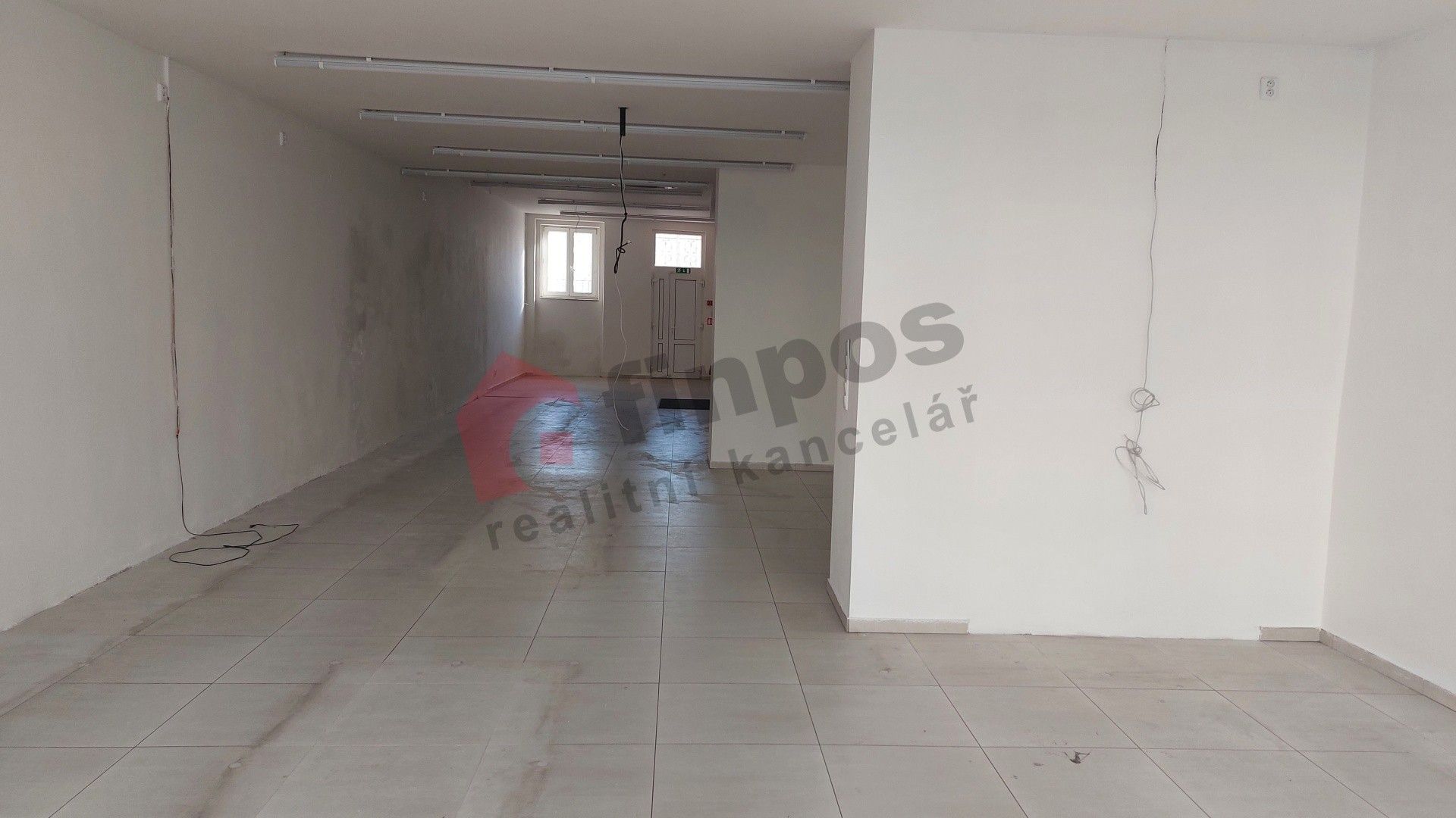 Pronájem obchodní prostory - 17. listopadu, Břeclav, 116 m²