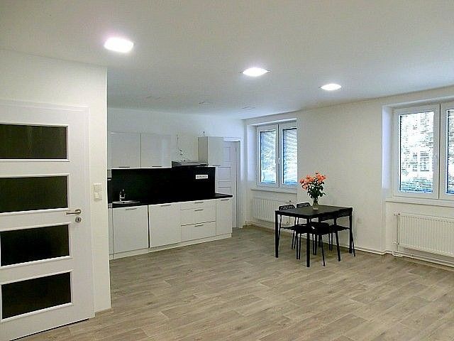 2+kk, Tř. Maršála Malinovského, Uherské Hradiště, 65 m²