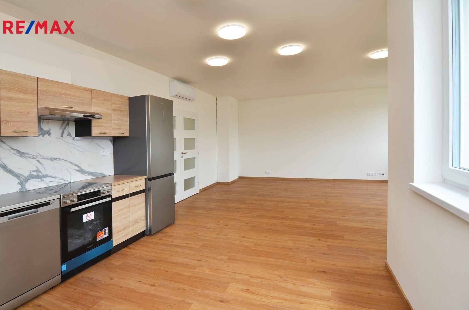 Pronájem byt 4+kk - Otakara Kádnera, Úhonice, 111 m²