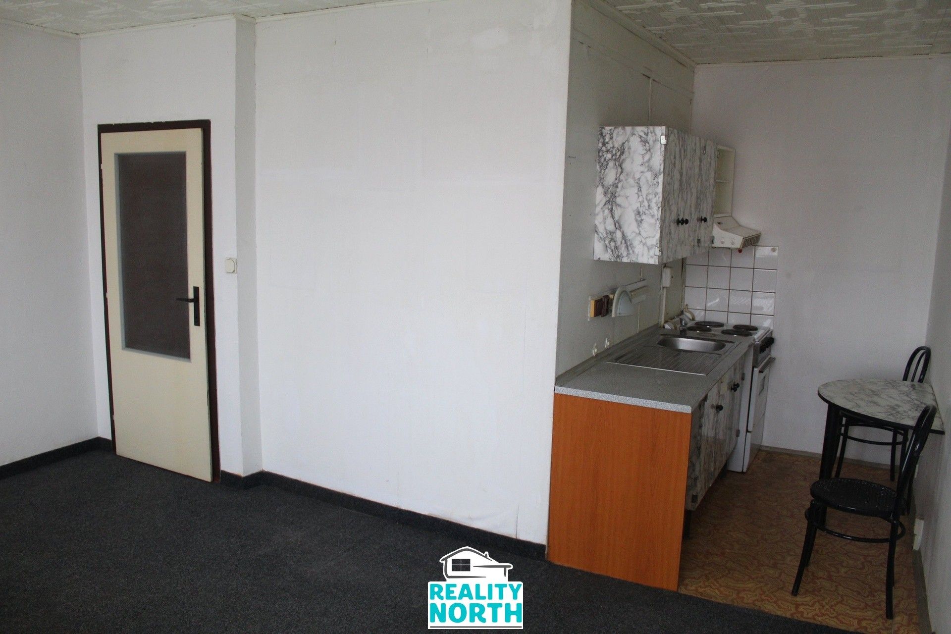 Pronájem byt 1+kk - Vyklická, Chlumec, 33 m²