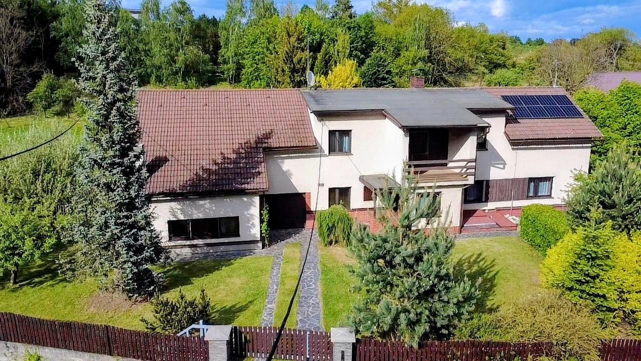 Rodinné domy, Bílovec - Stará Ves, okres Nový Jičín, 385 m² - 1