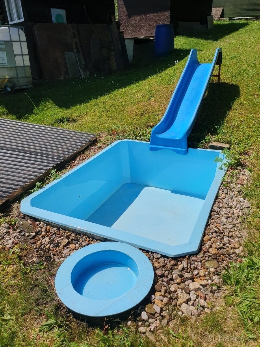 Zahrady, Police nad Metují, 549 54