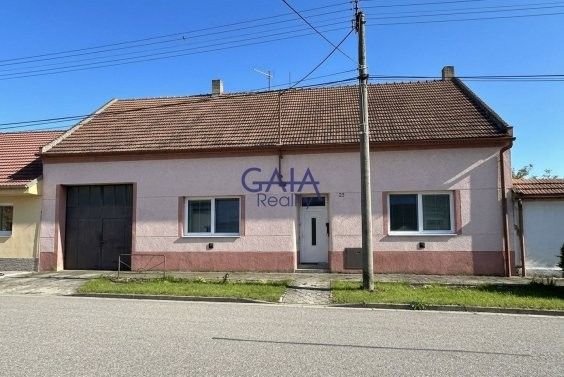 Rodinné domy, Hroznová Lhota, 696 63 - 1