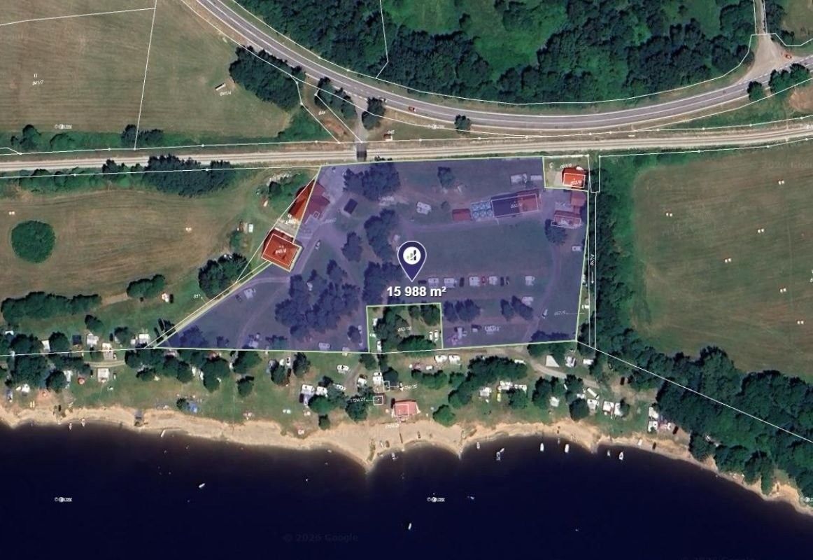 Pozemek pro bydlení, 15 988 m²
