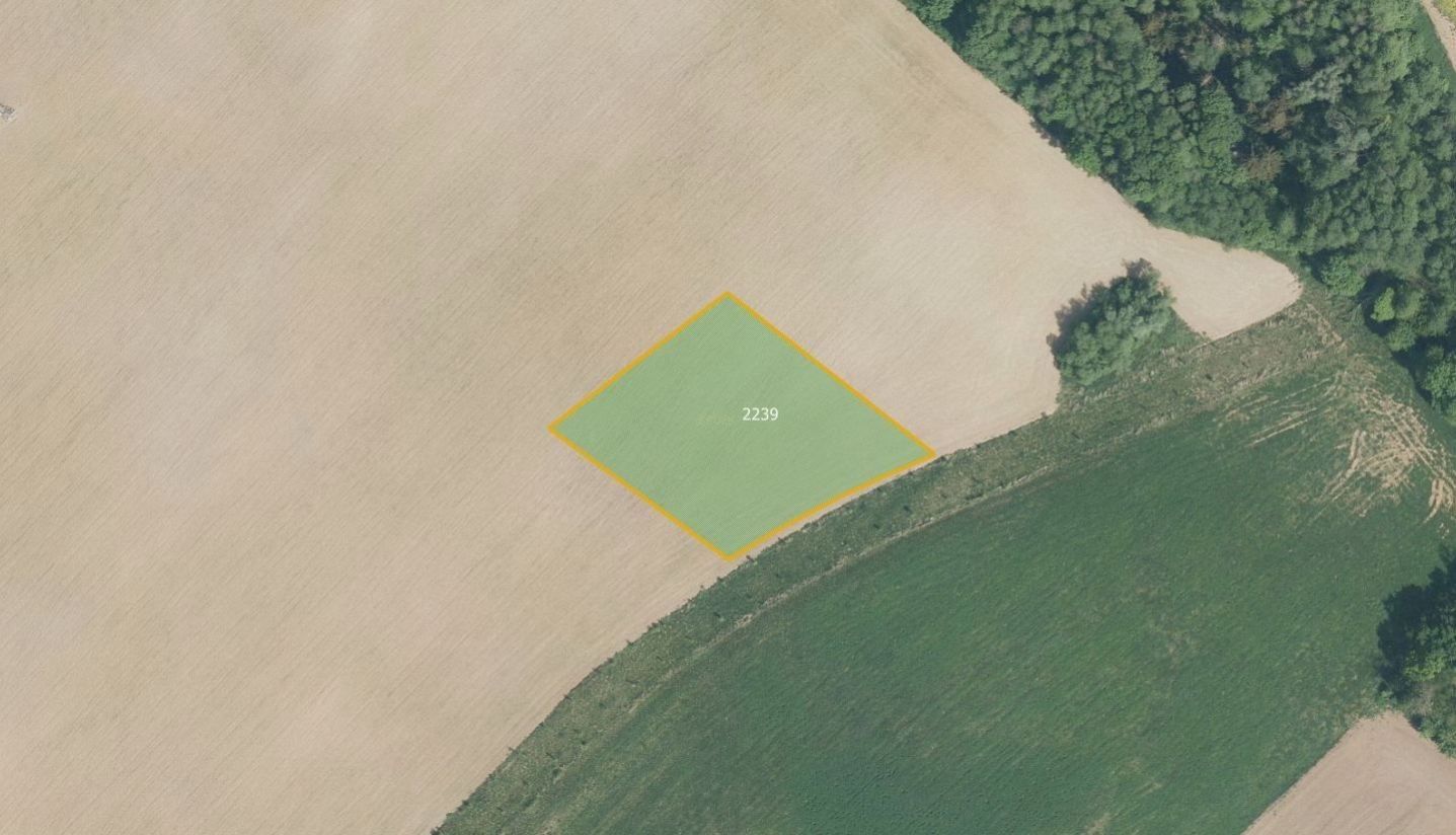 Zemědělské pozemky, Komárov