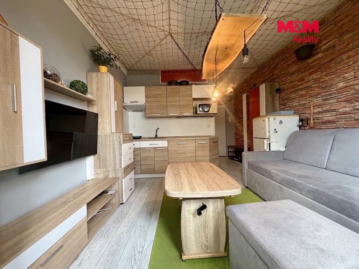1+kk, Větrná, Ústí nad Labem, 19 m²