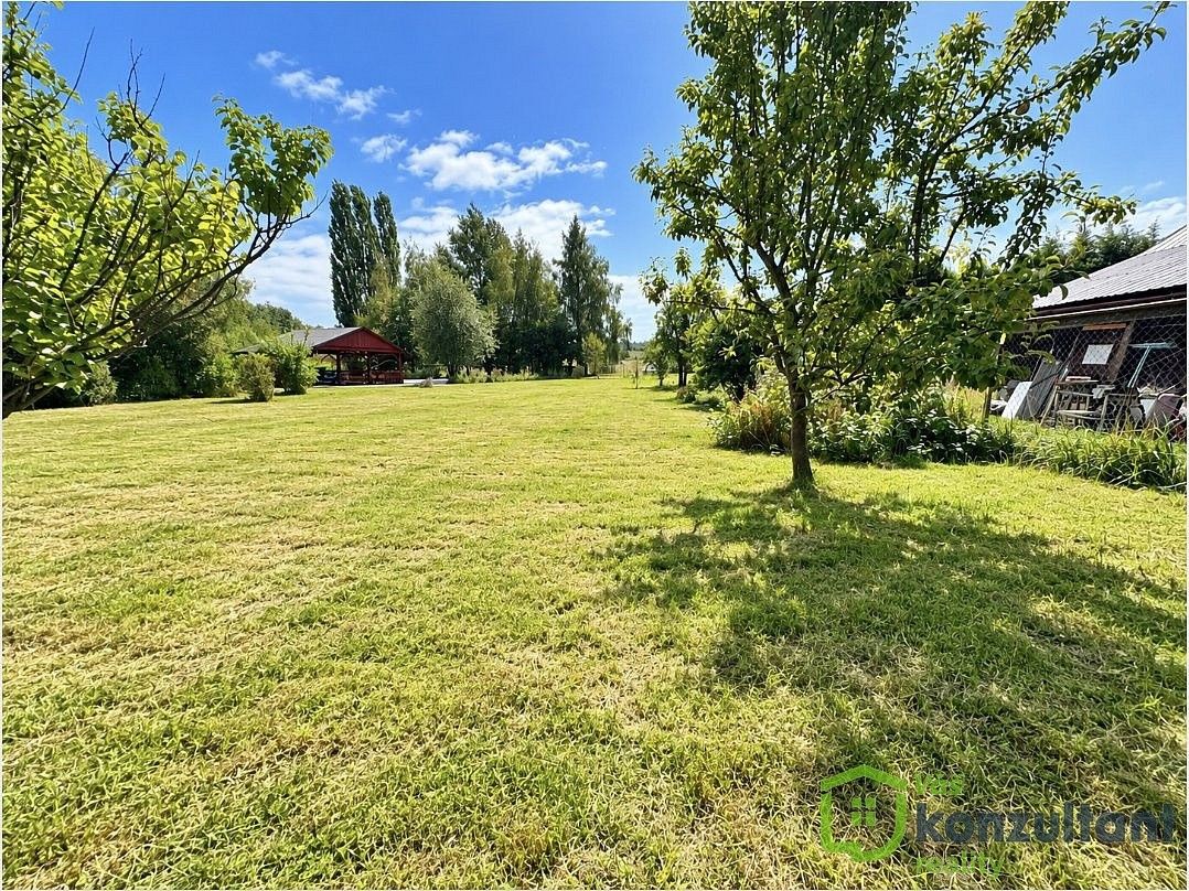 Pozemek pro bydlení, 1 049 m²