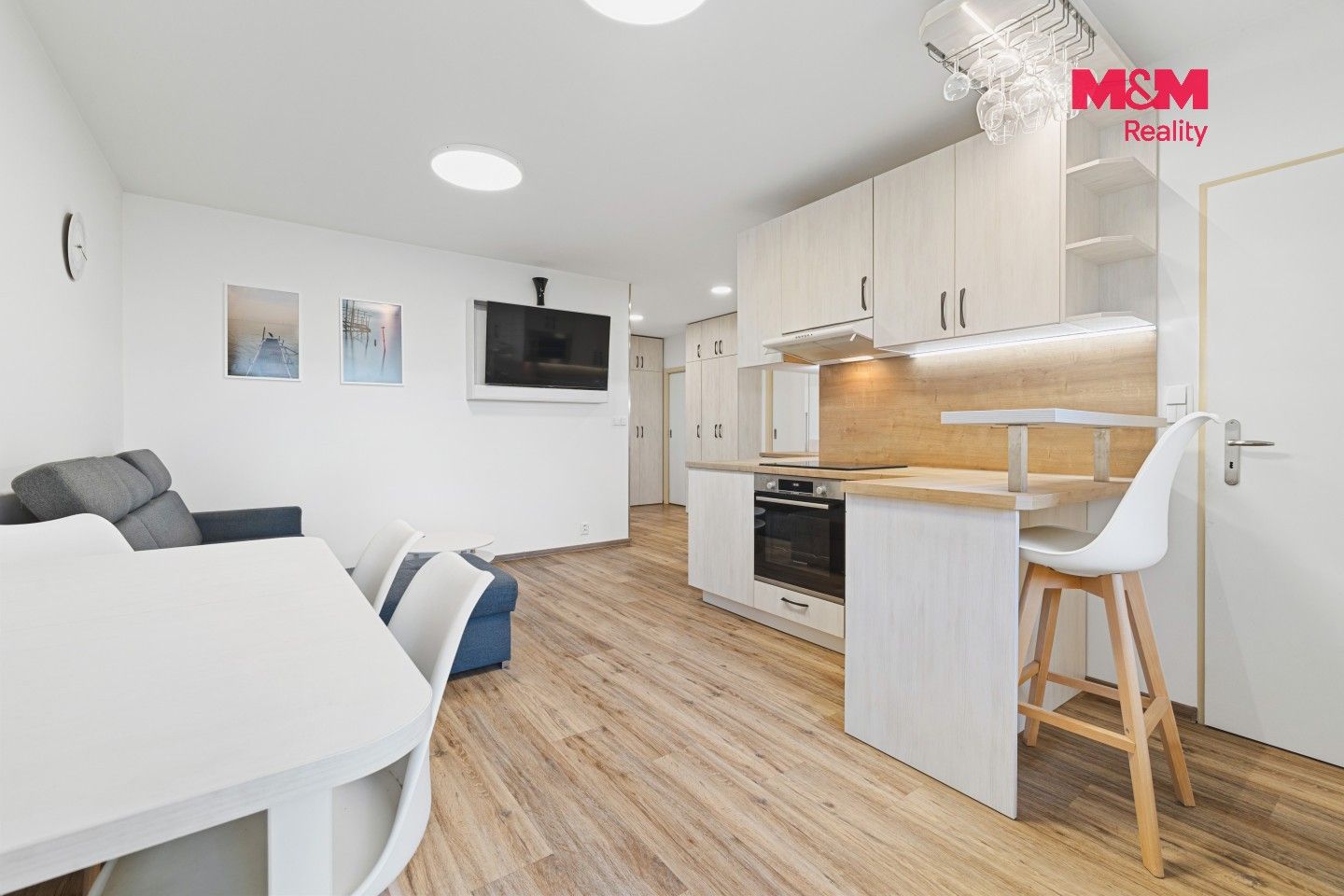 Byt 4+kk · 70 m² · Tovární, Praha - 3