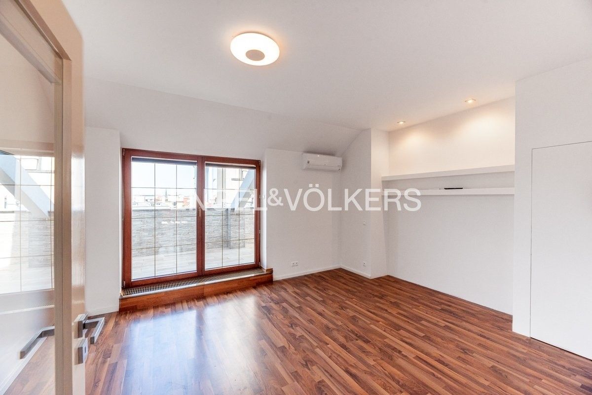 Byt 4+kk · 150 m² · náměstí Jiřího z Poděbrad 1658, Praha Vinohrady - 4
