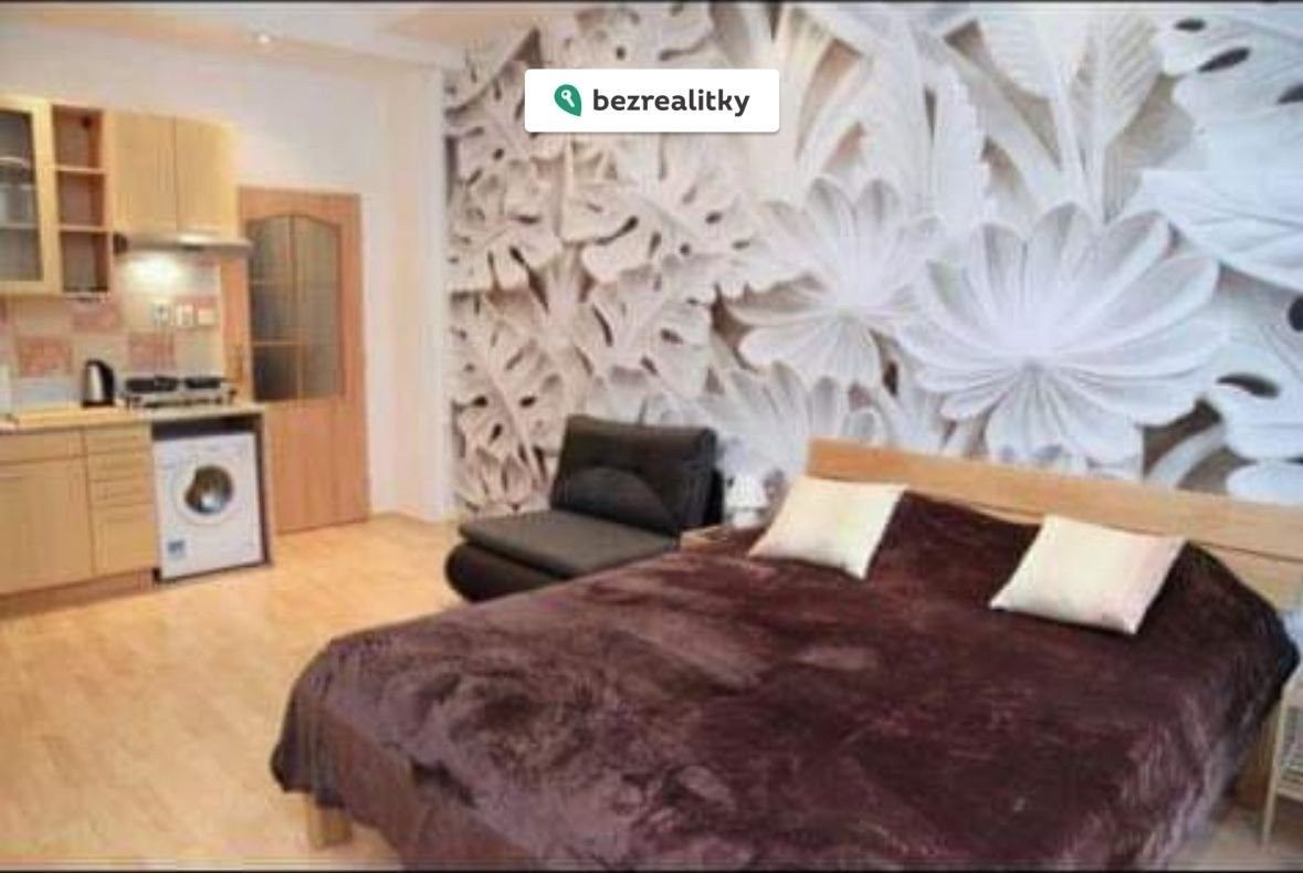 1+kk, Klimentská 2061, Praha, 28 m²