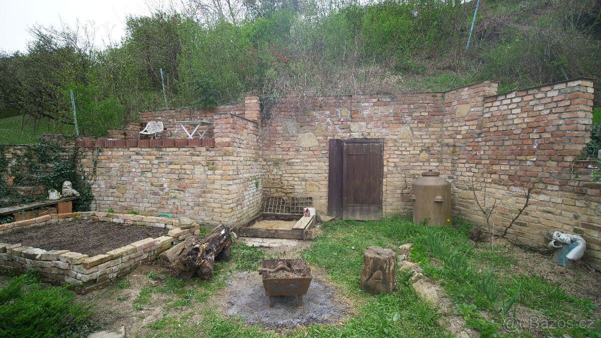 Prodej rodinný dům - Hustopeče u Brna, 693 01