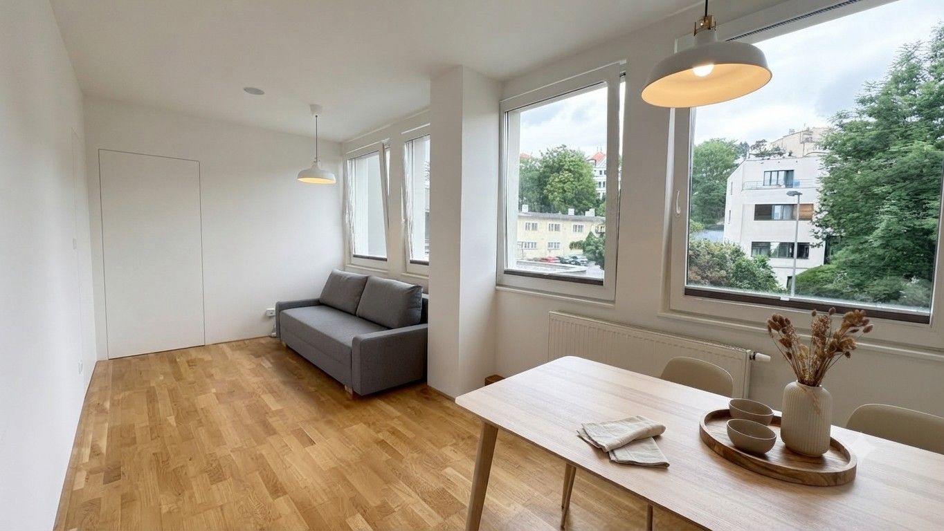 Byt 2+kk · 40 m² · Perucká 2481/5, Praha - 3