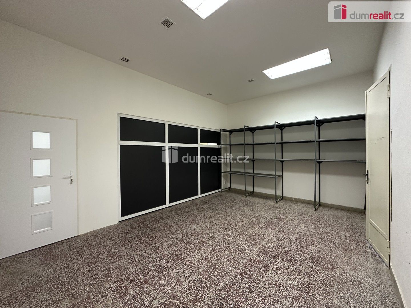 Obchodní prostory, Na Valtické, Břeclav, 22 m²