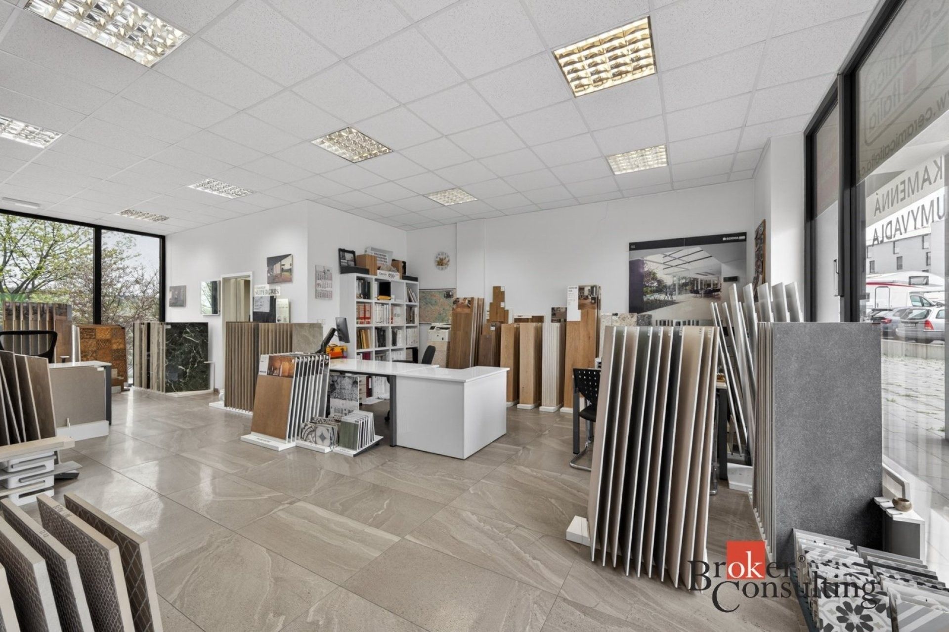 Obchodní prostory · 66 m² · Vltavínová, Plzeň - 2