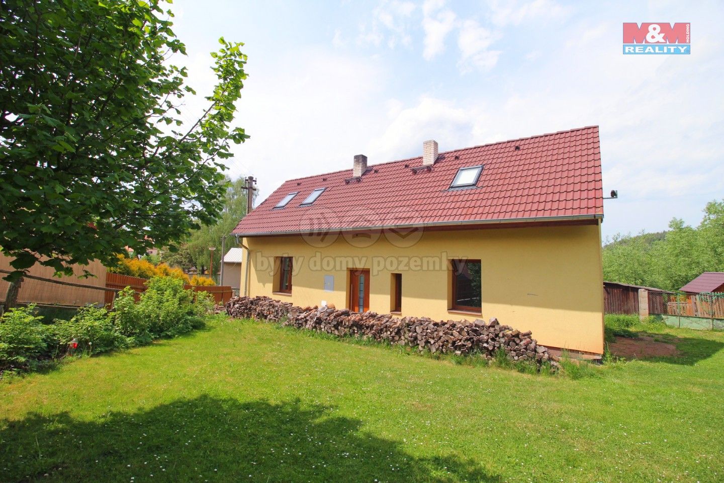 Rodinné domy, Vinařice, 120 m²