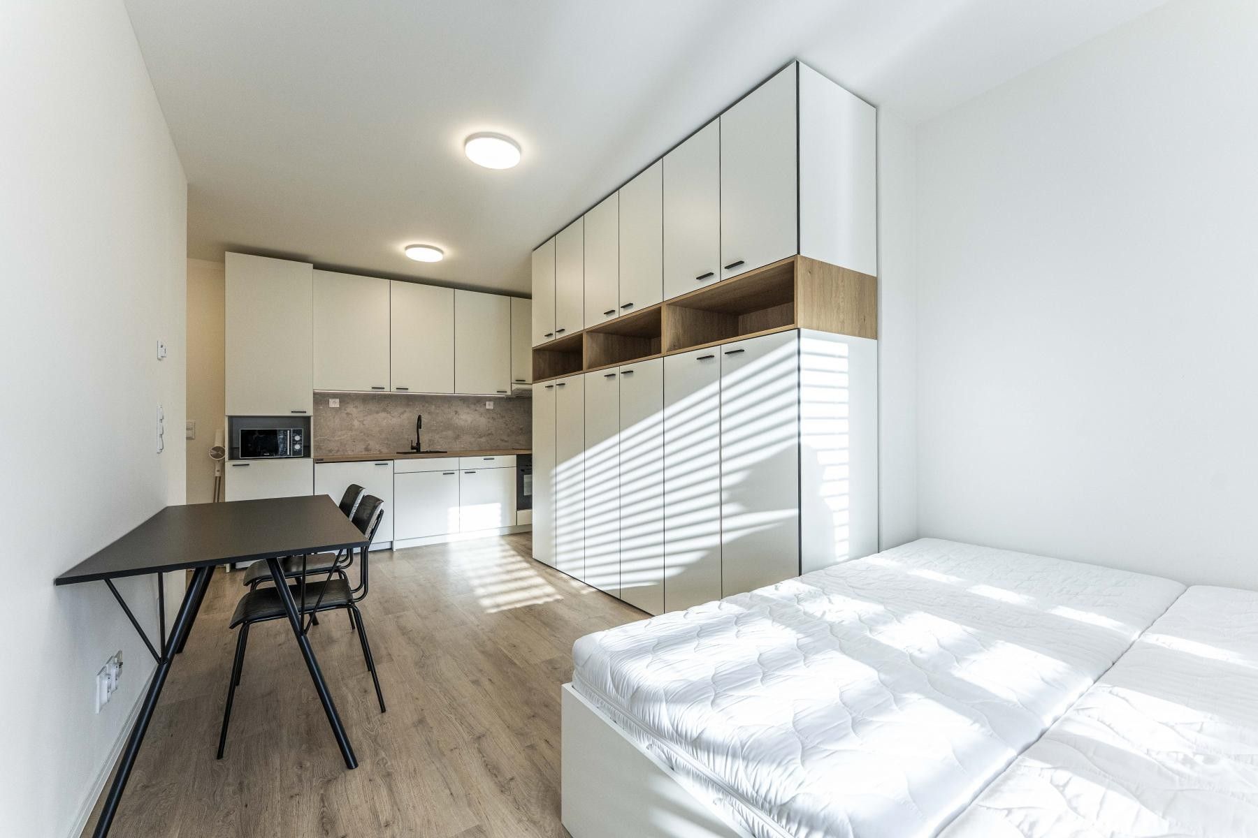Pronájem byt 1+kk - Na bitevní pláni, Praha, 30 m²