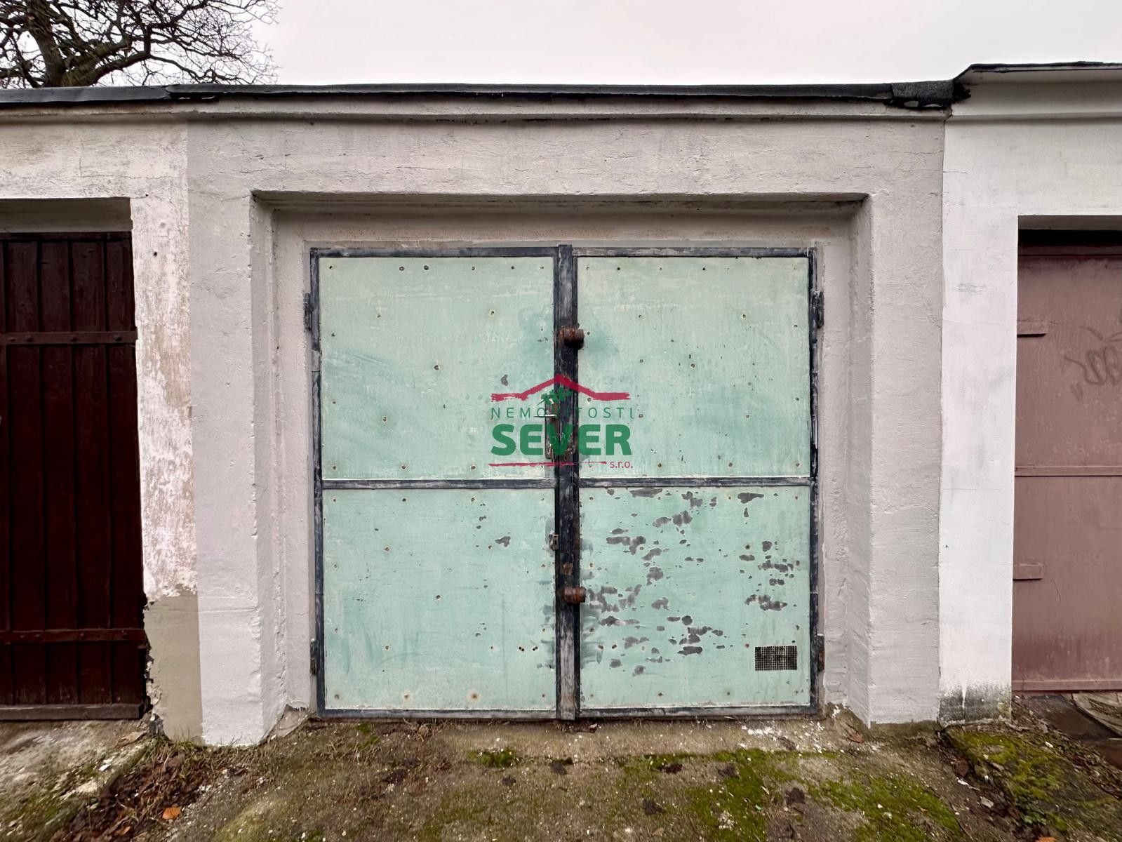 Garáže, U Koldomu, Litvínov, 21 m²