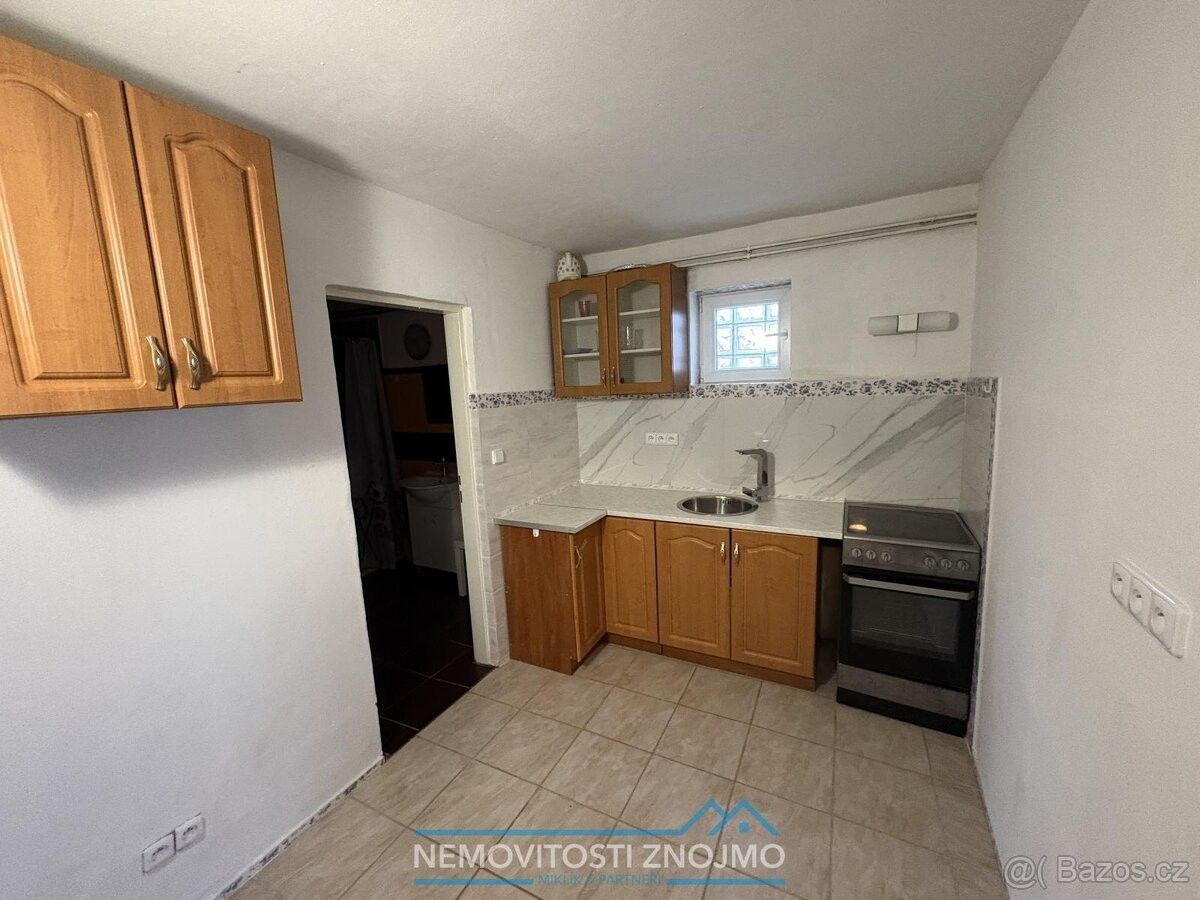 Pronájem byt - Dyjákovice, 671 26