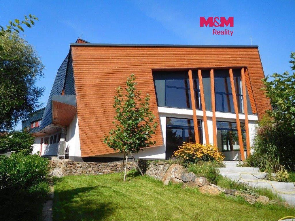 Restaurace, Okrouhlo, 1 076 m² - 1