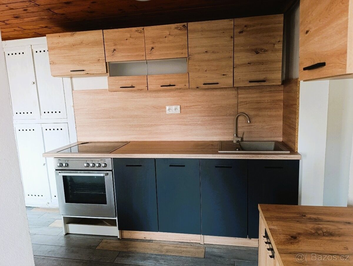 Rodinné domy, Pozořice, 664 07