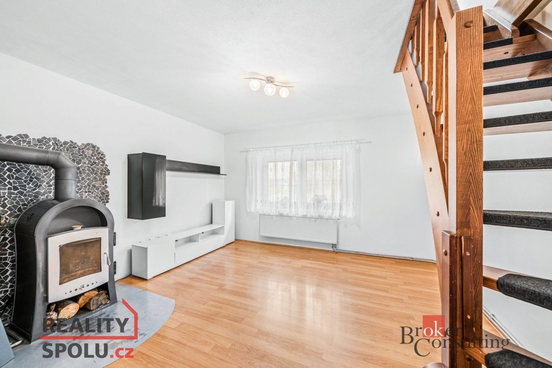 Prodej byt 4+1 - Holýšov, 86 m²