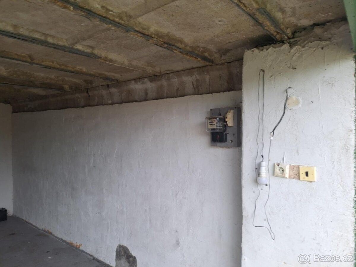 Prodej garáž - Rybitví, 533 54