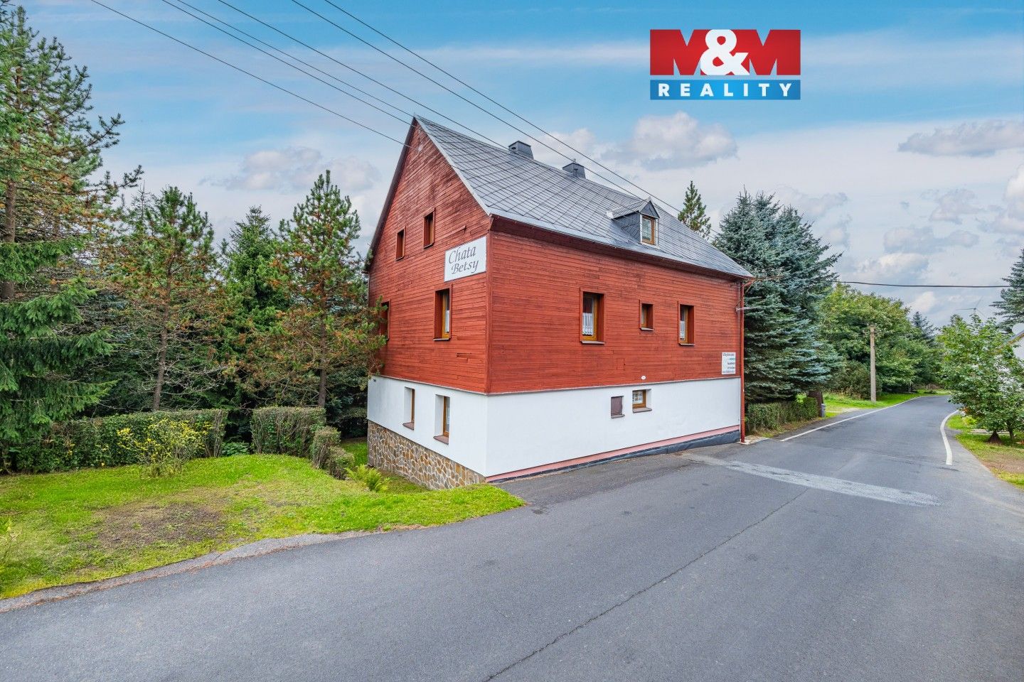 Chaty, Háj, Loučná pod Klínovcem, 285 m²