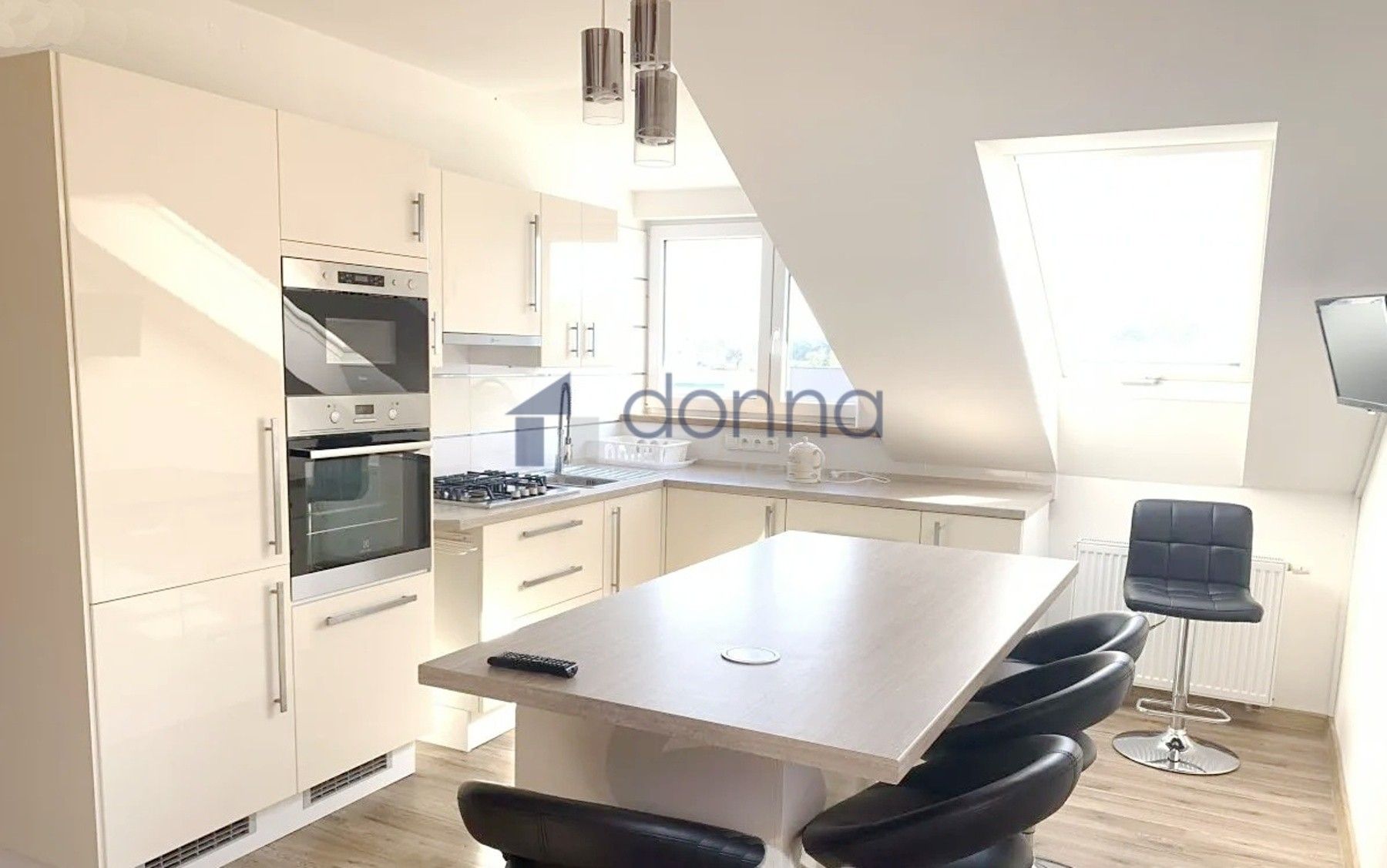 3+kk, Schoellerova, Praha, 81 m²