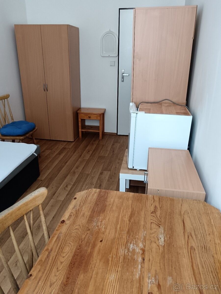 Pronájem byt - Praha, 170 00