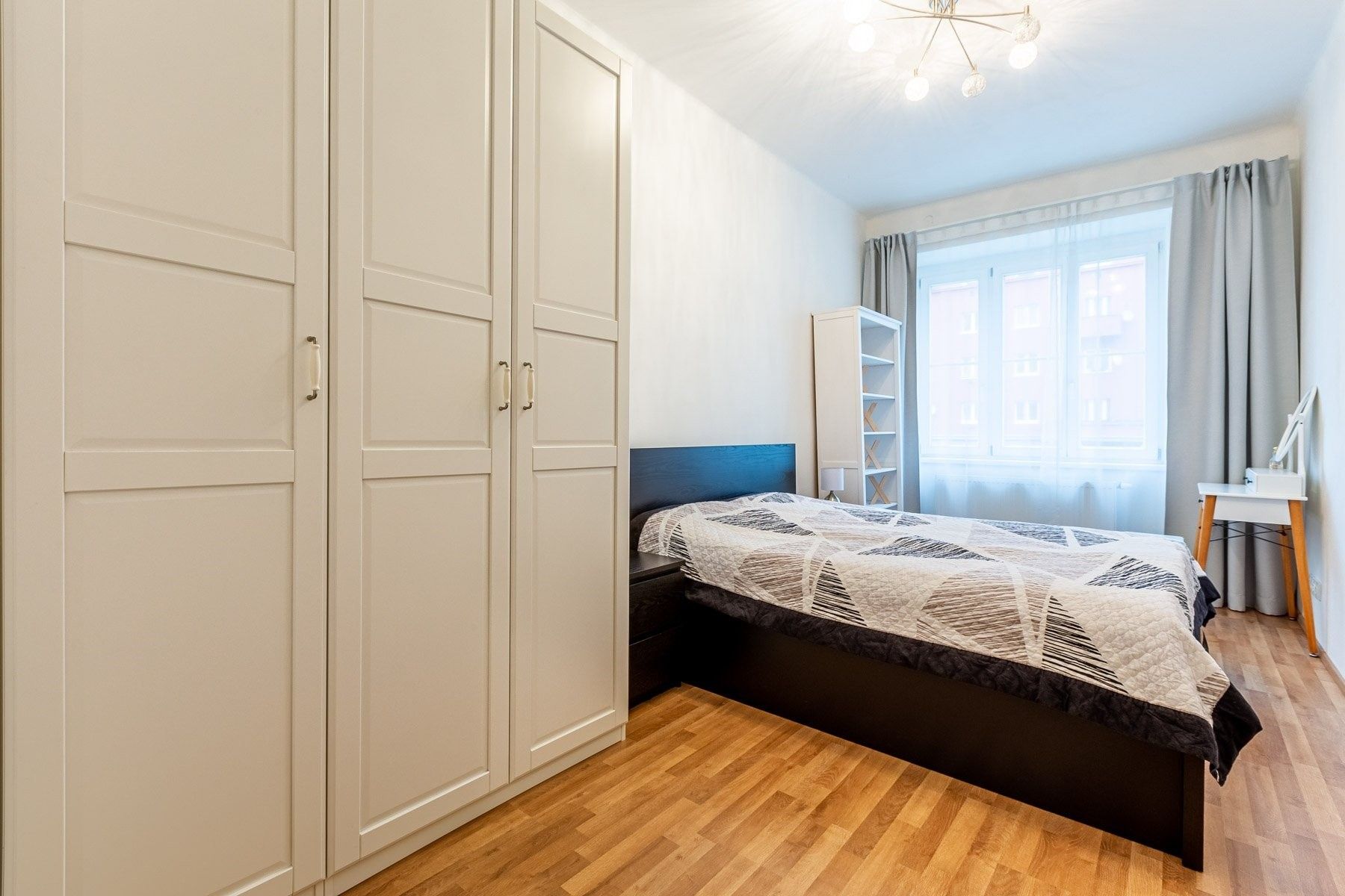 2+kk, 5. května, Praha, 48 m²