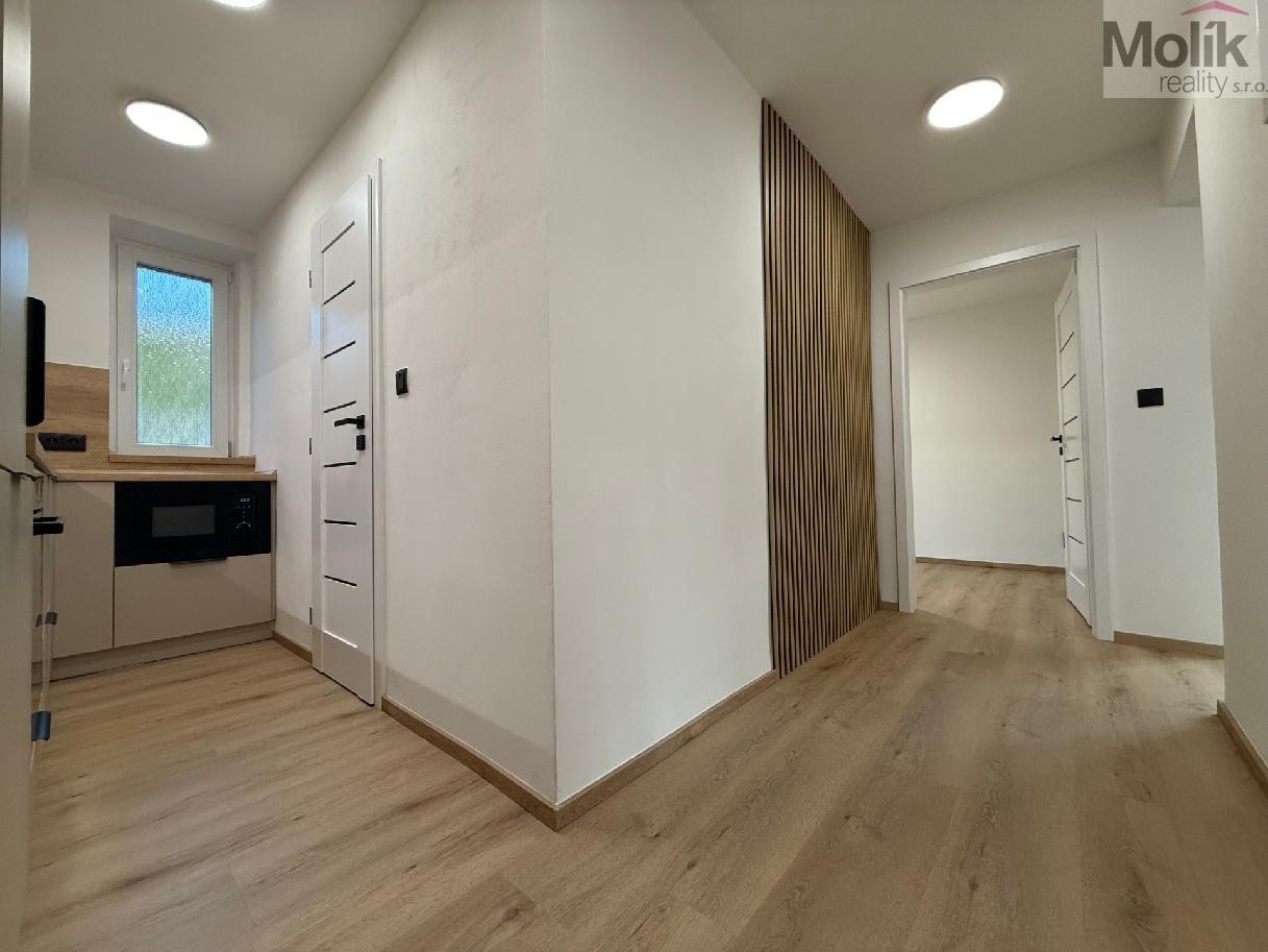 Byt 3+1 · 57 m² · Májová, Meziboří - 3