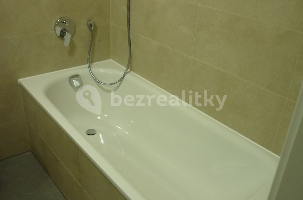 Byt 2+kk · 54 m² · V Třešňovce, Praha - Hrdlořezy - 3
